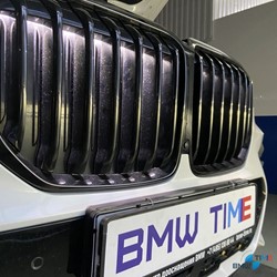 BMW-X7-G07-Iconic Glow-010.jpg