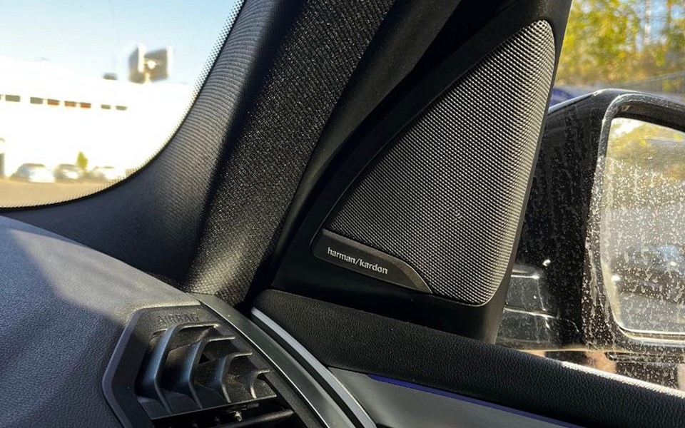 BMW-X3-G01-Harman-Kardon-04.jpg