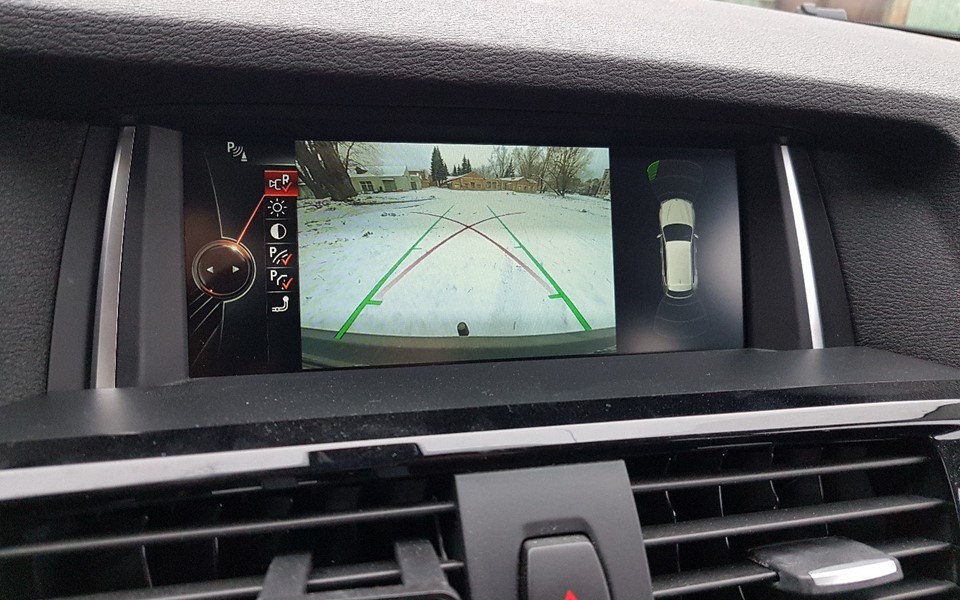 Установили оригинальную камеру заднего вида и Nbt с пробками на Bmw Х3 F25 AV2uiIHlY7Y.jpg