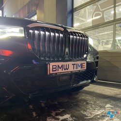 BMW-X7-G07-Iconic Glow-018.jpg