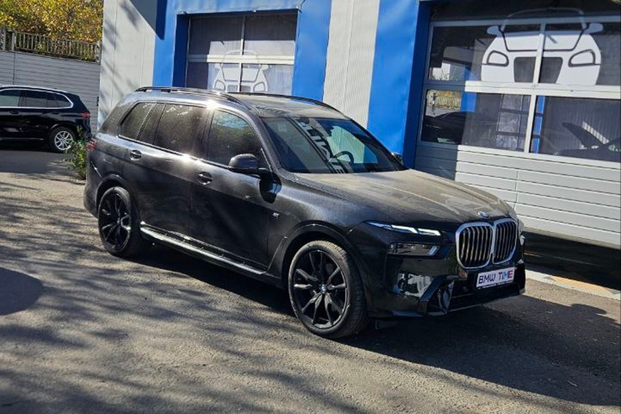 BMW-X7-LCI-01.jpg