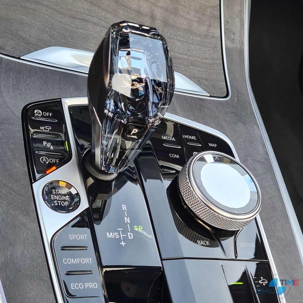 хрустальные элементы управления на BMW X5 G05