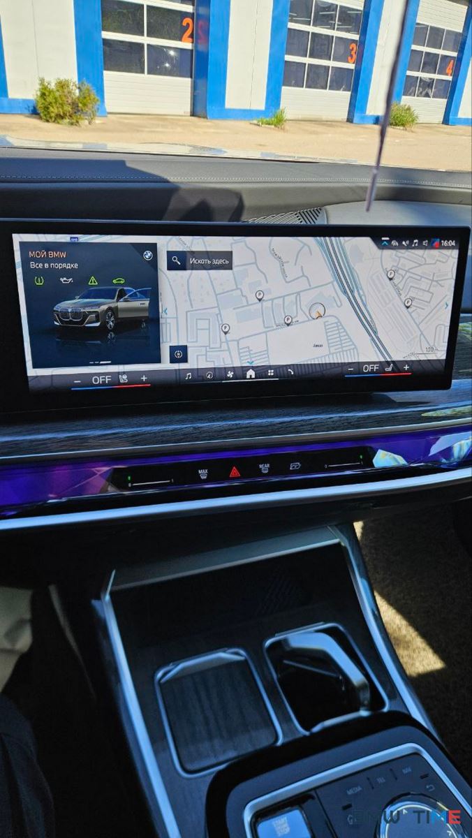 bmw-7-g70-rusifikaciya-smena-regiona-schityvanie-dorozhnyh-znakov-karty-evropy